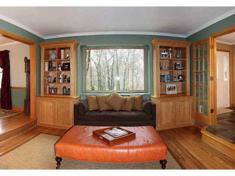 6409 Johnson Road Indianapolis, IN 46220 - Photo 4 of 24 Gallery Image 4