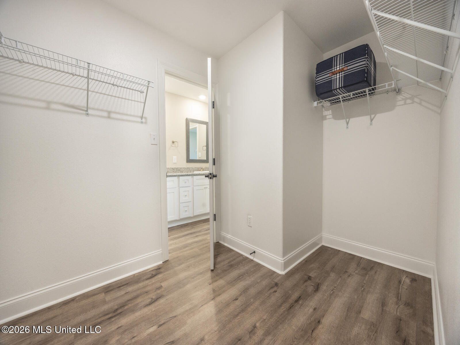 13536 Garland Road Ocean Springs, MS 39564 - Photo 11 of 17 Opal_C143_PrimaryCloset