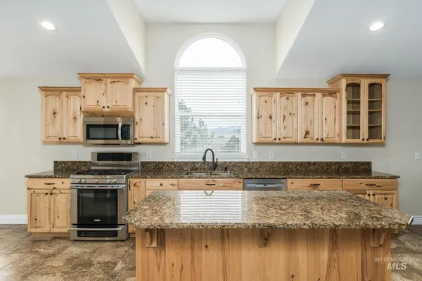 $1,099,000 | 26125 South Old Malad Highway, Downey, ID 83234