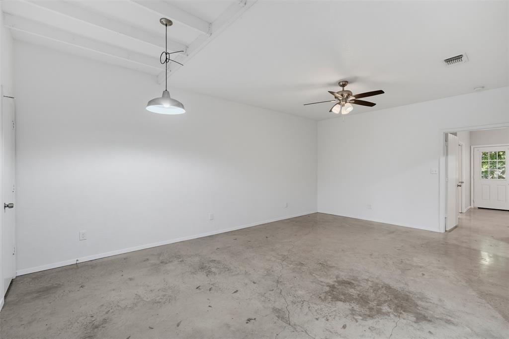103 Del Rio Avenue, Unit B Benbrook, TX 76126 - Photo 12 of 31