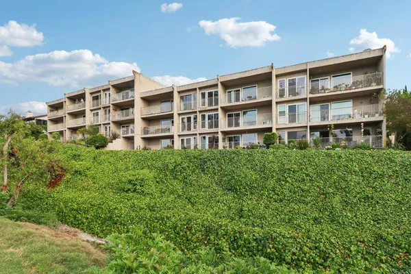 $625,000 | 2348 La Costa Avenue, Unit 202, Carlsbad, CA 92009
