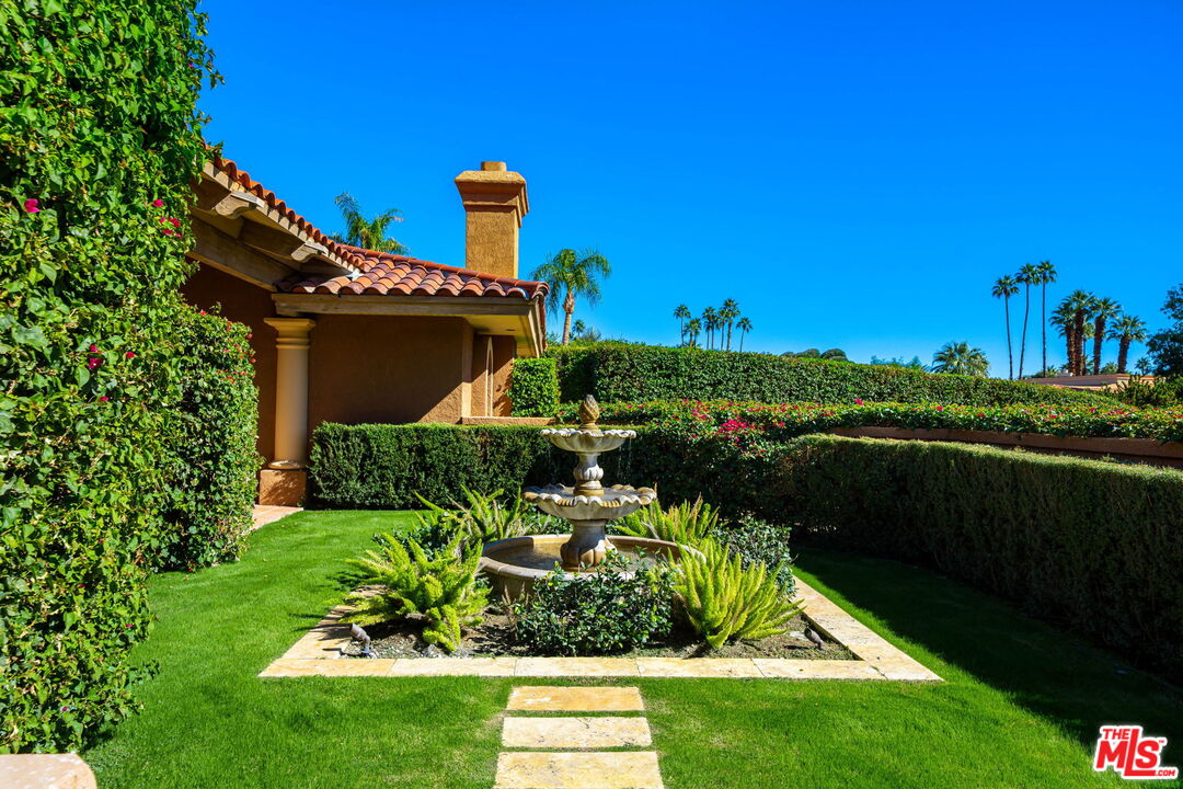 71150 North Thunderbird Terrace Rancho Mirage, CA 92270 - Photo 13 of 75