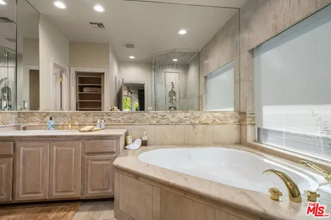 $4,690,000 | 71150 North Thunderbird Terrace, Rancho Mirage, CA 92270