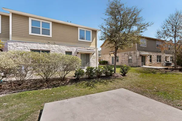 $1,875 | 1620 Bryant Drive, Unit 2701, Round Rock, TX 78664