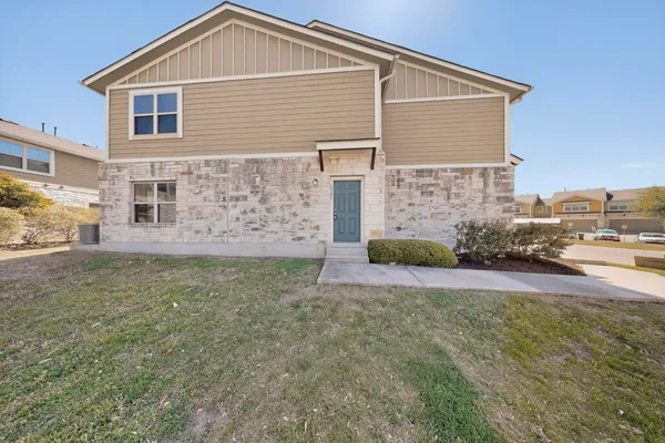 $1,875 | 1620 Bryant Drive, Unit 2701, Round Rock, TX 78664