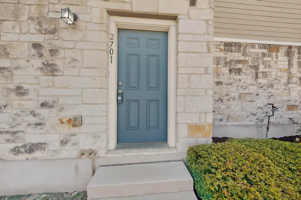 $1,875 | 1620 Bryant Drive, Unit 2701, Round Rock, TX 78664