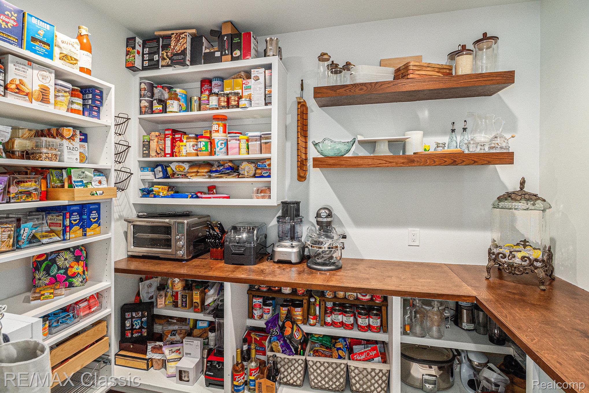 7888 North Territorial Road Dexter, MI 48130 - Photo 8 of 18 Need more storage ... it's in the designing stage