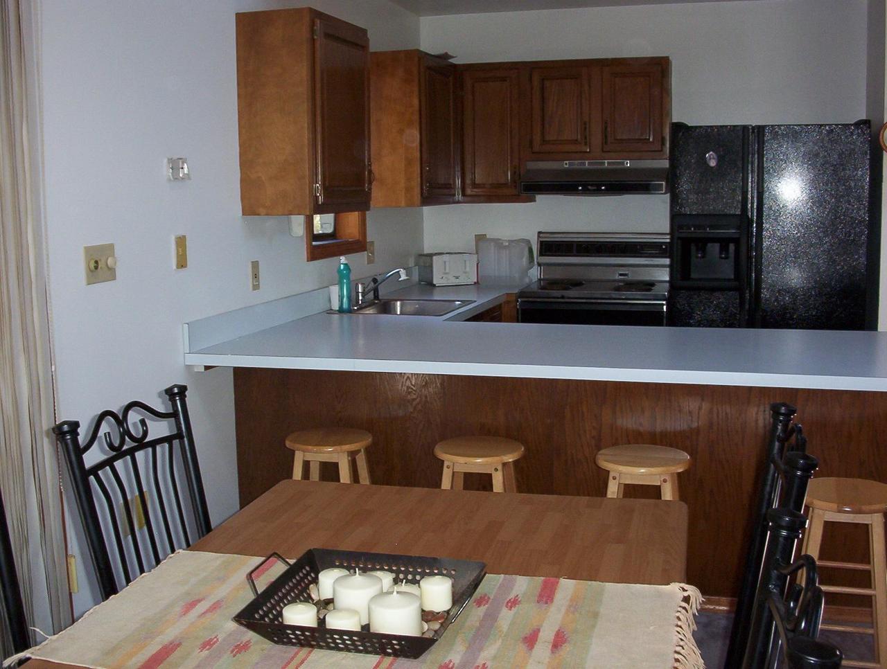 5008 Clearview Road Long Pond, PA 18334 - Photo 4 of 8 Kitchen w/breakfast bar