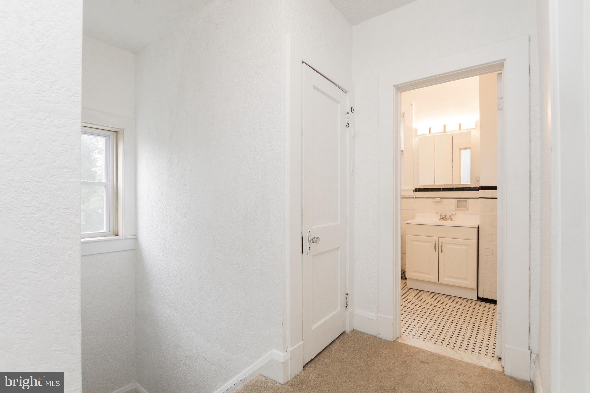 630 Plymouth Road Baltimore, MD 21229 - Photo 14 of 30 Interior (General)