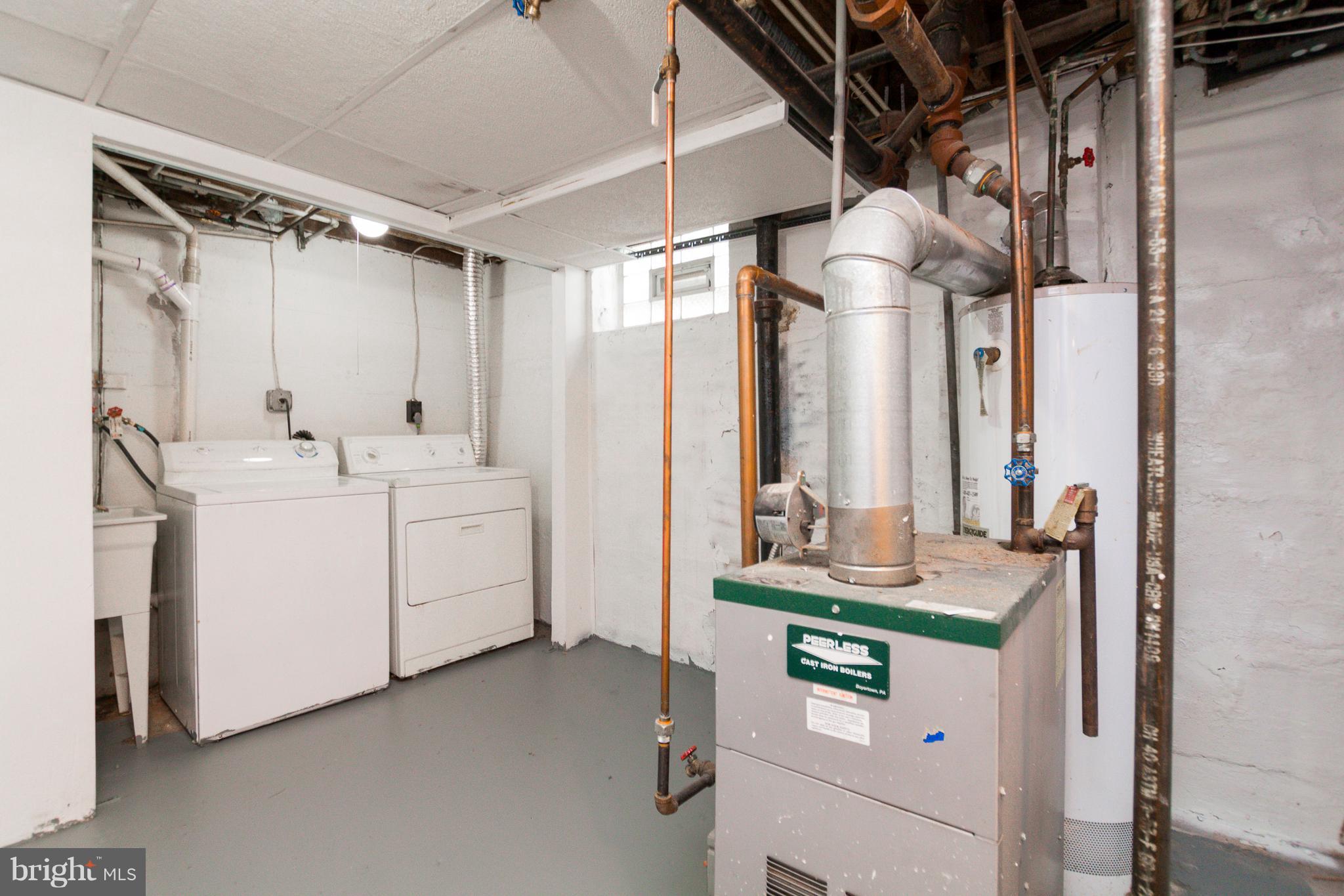 630 Plymouth Road Baltimore, MD 21229 - Photo 28 of 30 Laundry Utility Area