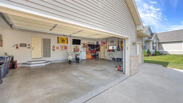 $459,900 | 1138 Prairie Road, Plymouth, WI 53073