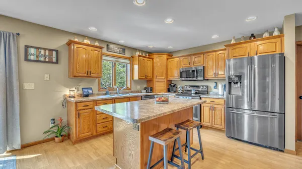 $459,900 | 1138 Prairie Road, Plymouth, WI 53073