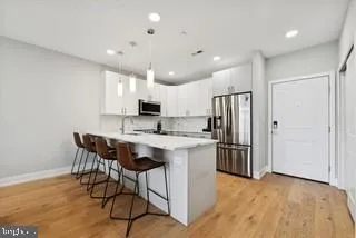 $3,200 | 700-00 Moyer Street, Unit 210, Philadelphia, PA 19125