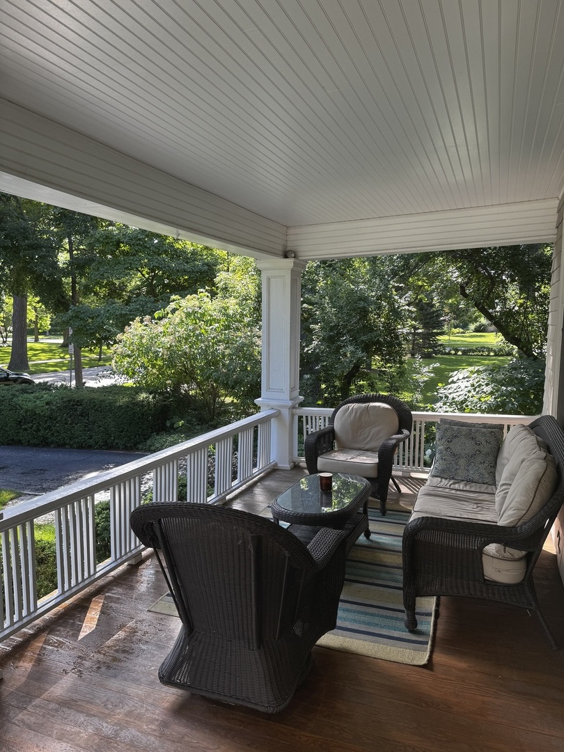 412 Cumnor Road Kenilworth, IL 60043 - Photo 4 of 45