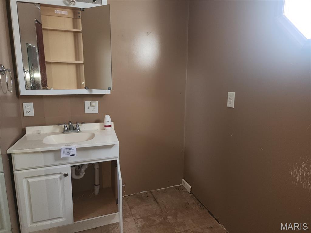 405 Washington Street Kane, IL 62054 - Photo 14 of 33