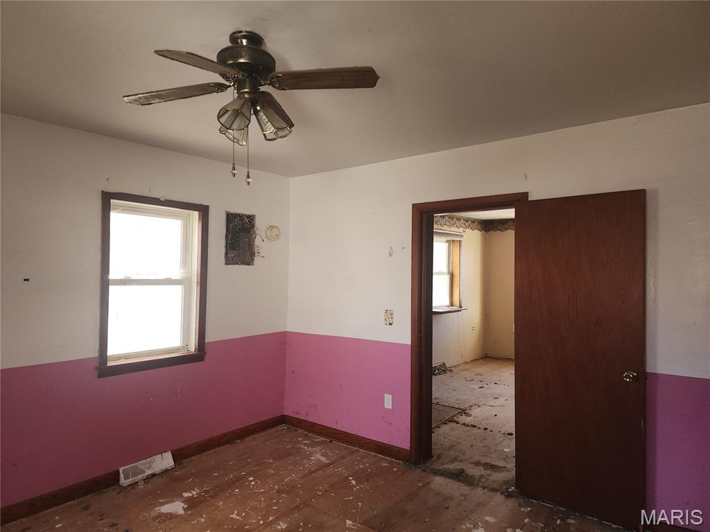 405 Washington Street Kane, IL 62054 - Photo 26 of 33