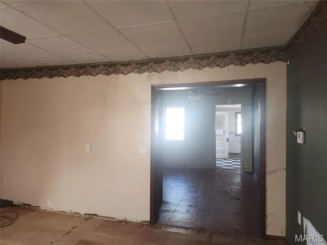 $32,900 | 405 Washington Street, Kane, IL 62054