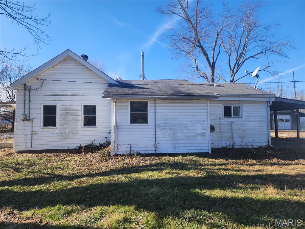 405 Washington Street Kane, IL 62054 - Photo 3 of 33