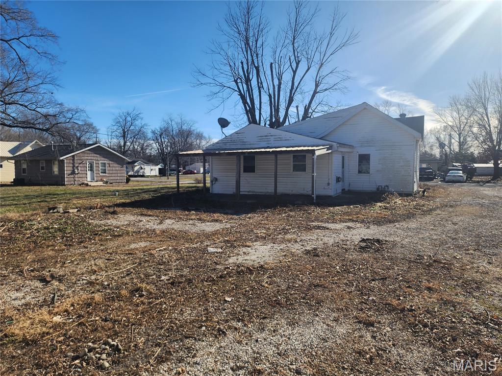 405 Washington Street Kane, IL 62054 - Photo 4 of 33