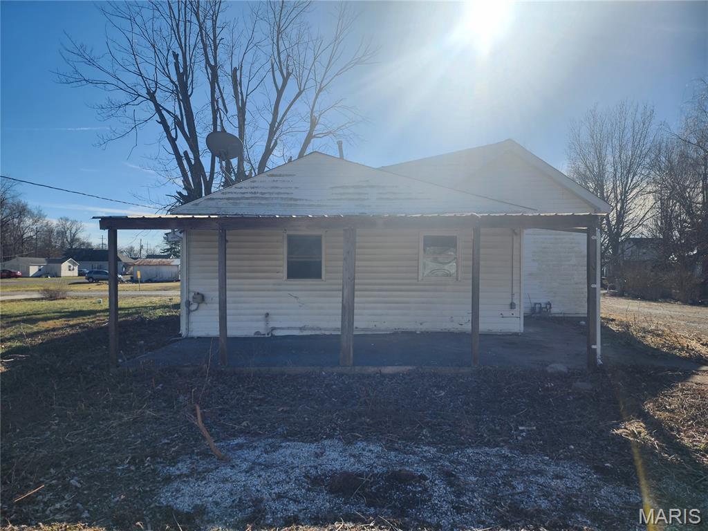 405 Washington Street Kane, IL 62054 - Photo 5 of 33