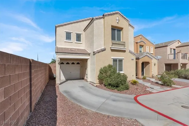 $1,800 | 6909 Graceful Cloud Avenue, Las Vegas, NV 89122