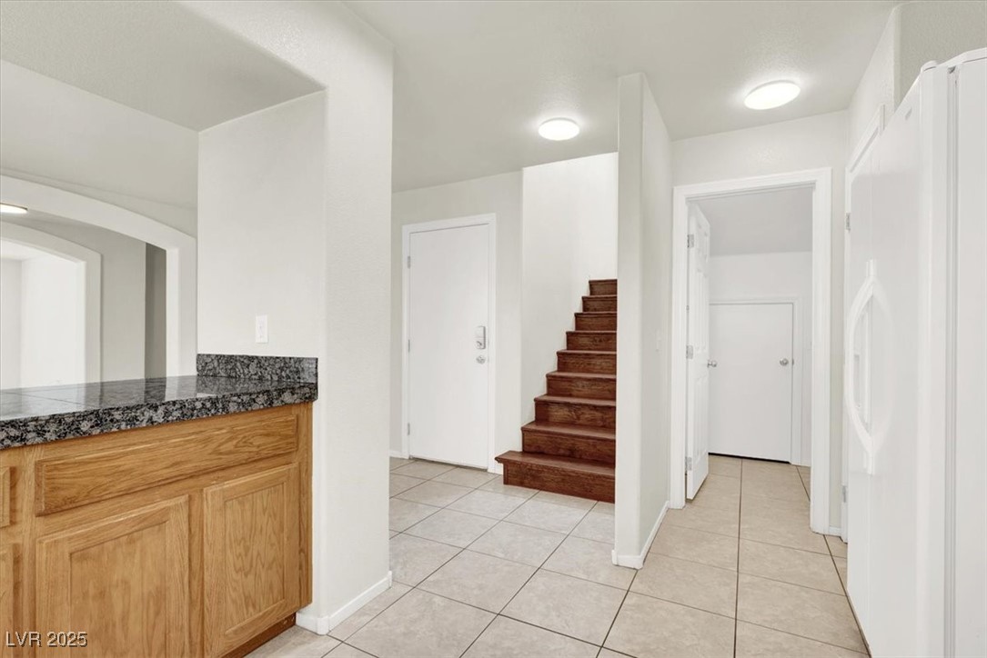 6909 Graceful Cloud Avenue Las Vegas, NV 89122 - Photo 8 of 33