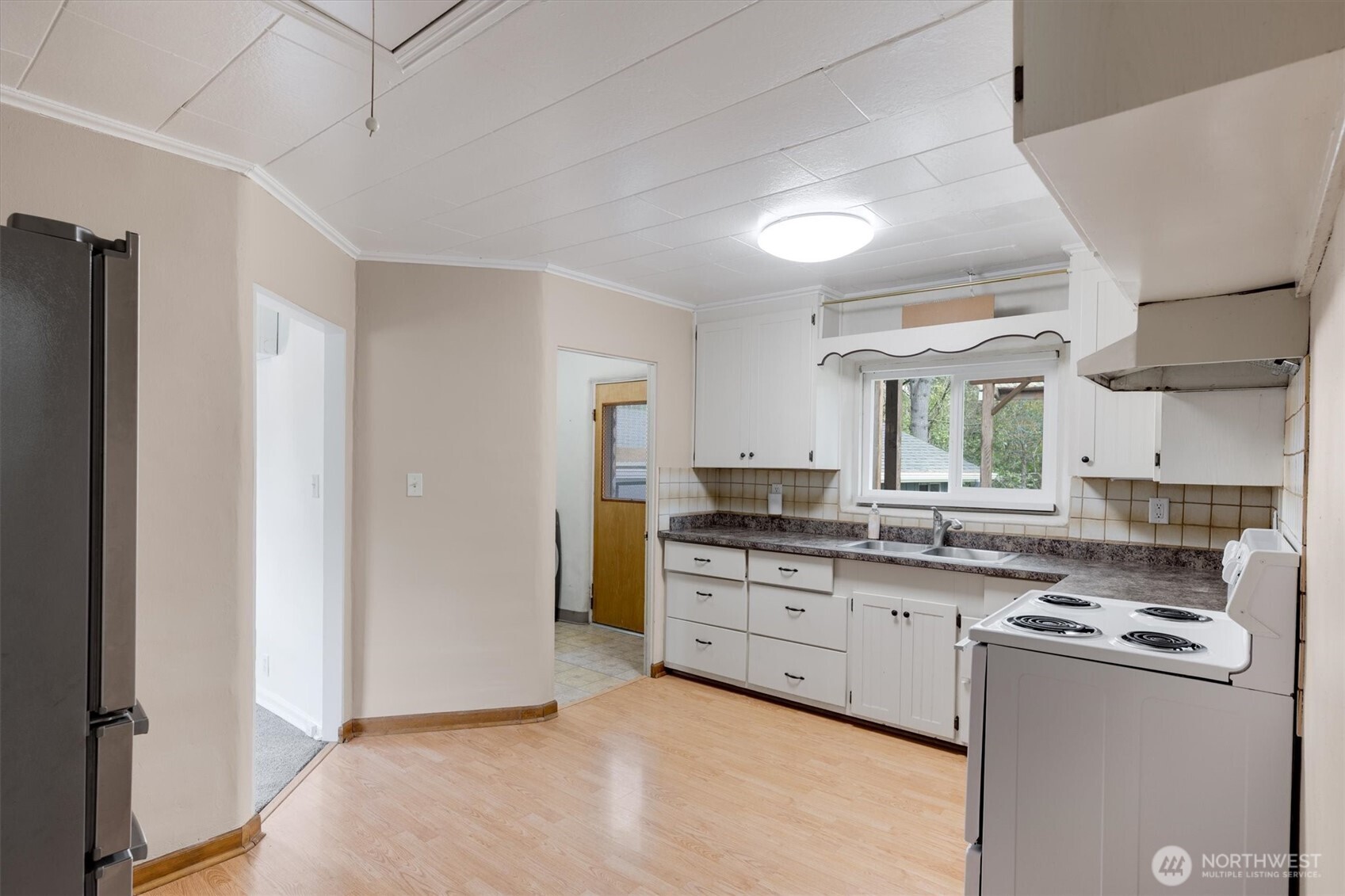 3329 Virginia Way Longview, WA 98632 - Photo 12 of 40