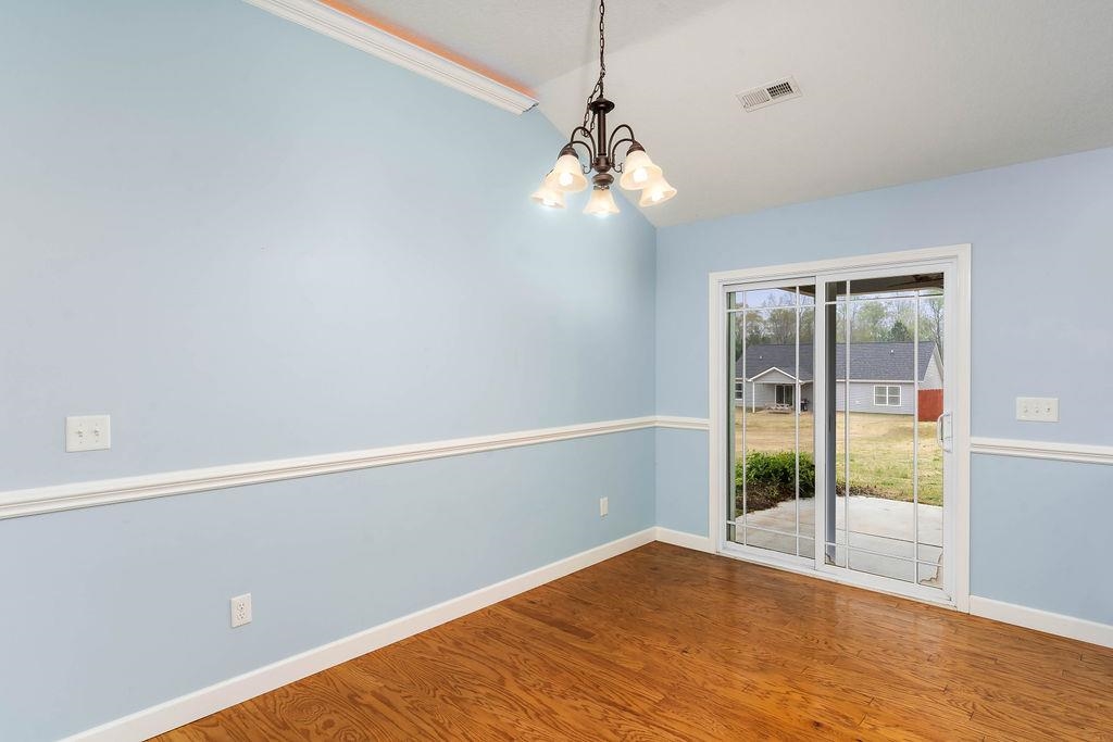 281 Highland Springs Loop Inman, SC 29349 - Photo 14 of 32