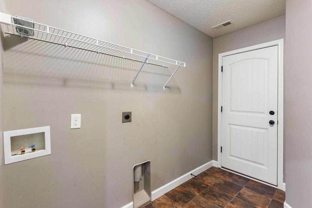 281 Highland Springs Loop Inman, SC 29349 - Photo 15 of 32