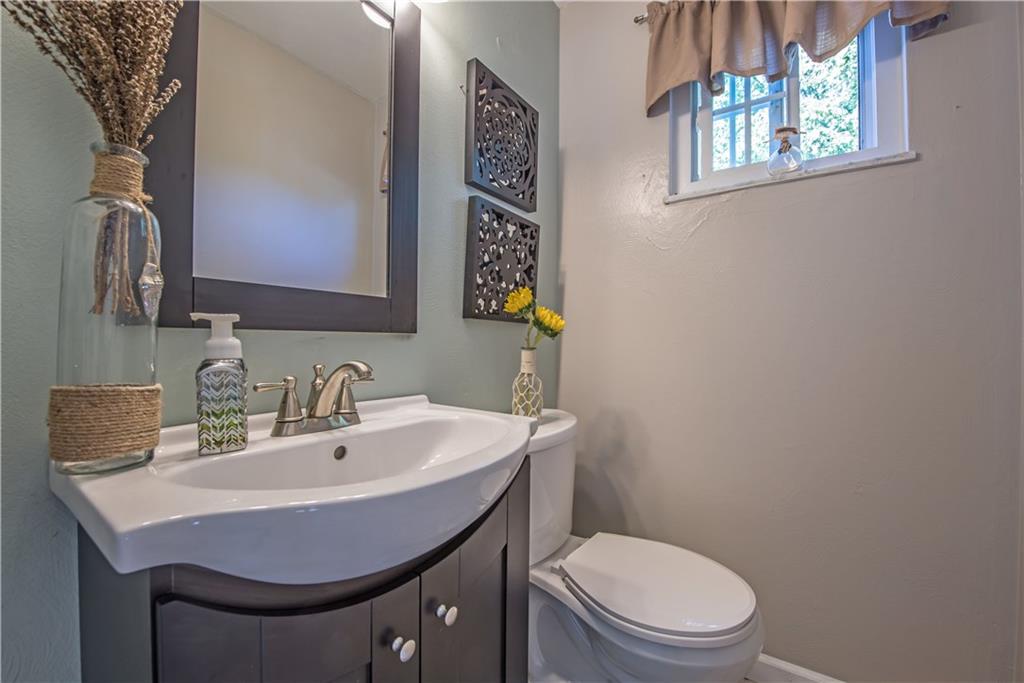 114 Fosterville Road Greensburg, PA 15601 - Photo 11 of 22 Gallery Image 11