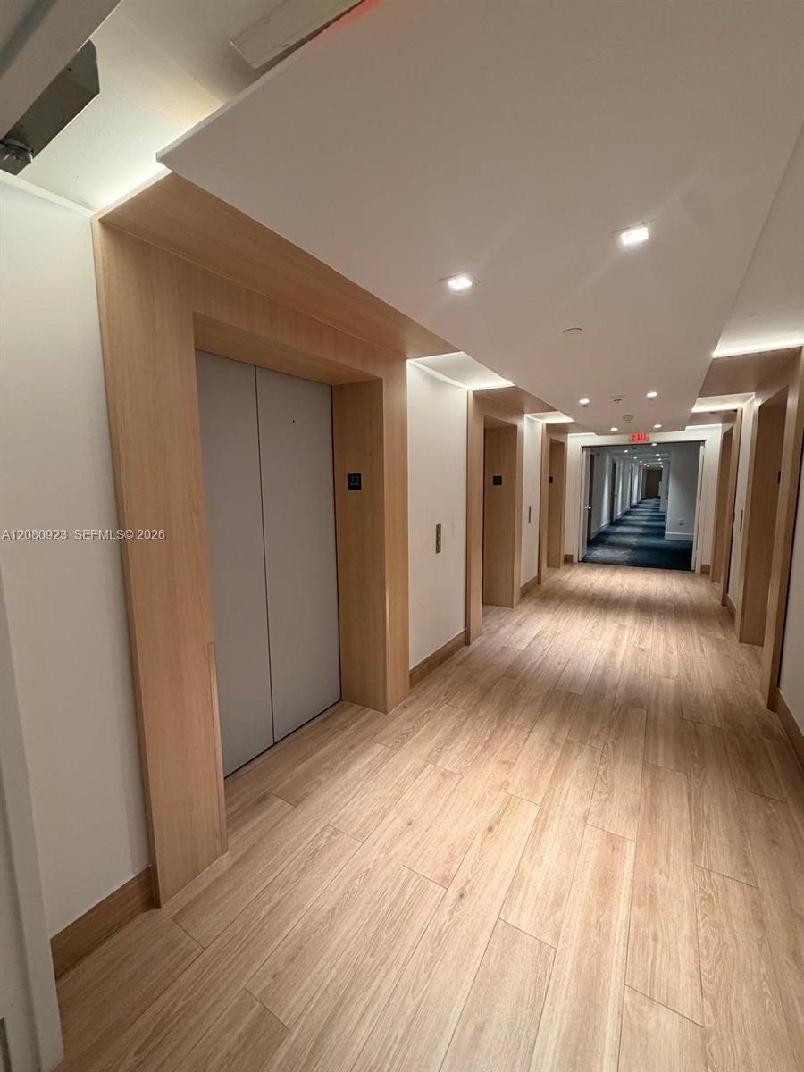90 Southwest 3rd Street, Unit 2210 Miami, FL 33130 - Photo 9 of 23 Gallery Image 9