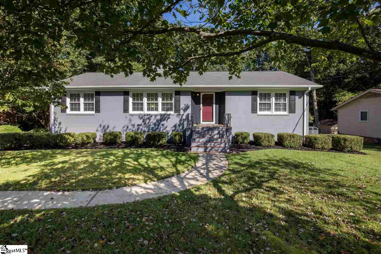 14 Randy Drive Taylors, SC 29687 - Photo 2 of 32 Gallery Image 2