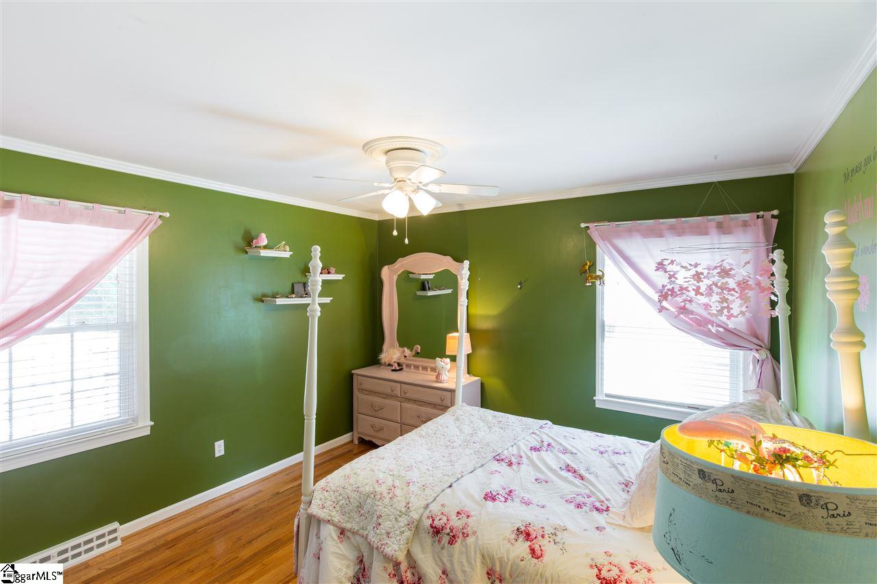 14 Randy Drive Taylors, SC 29687 - Photo 18 of 32 Gallery Image 18