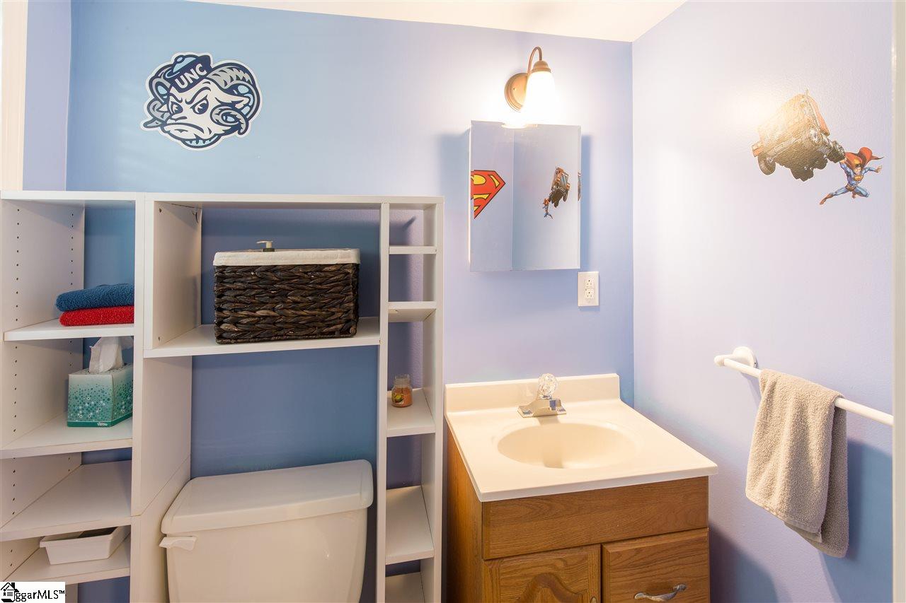 14 Randy Drive Taylors, SC 29687 - Photo 23 of 32 Gallery Image 23