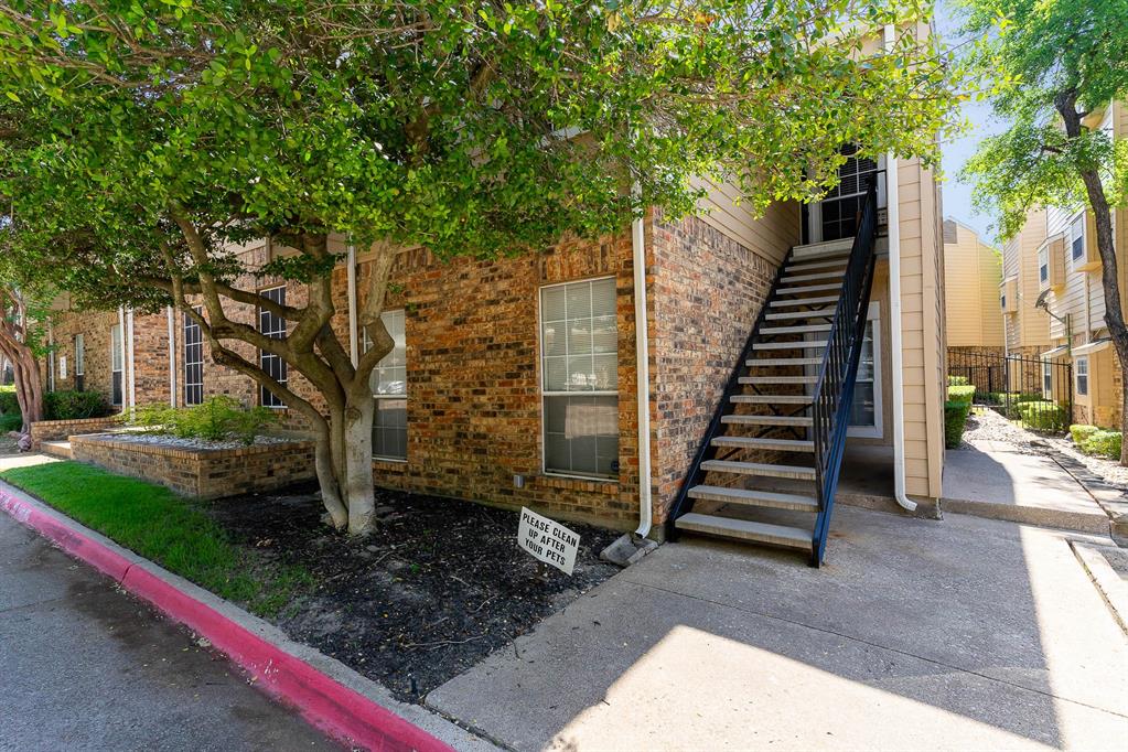 14277 Preston Road, Unit 221 Dallas, TX 75254 - Photo 14 of 16 This condo is located on the end.