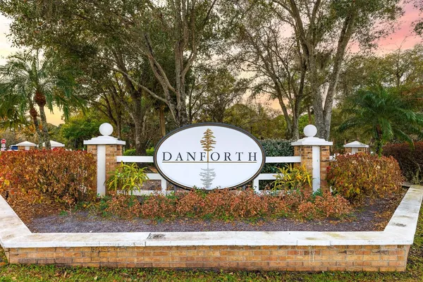 $690,000 | 2303 Southwest Danforth Circle, Palm City, FL 34990