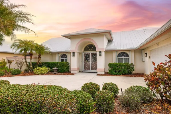 $690,000 | 2303 Southwest Danforth Circle, Palm City, FL 34990