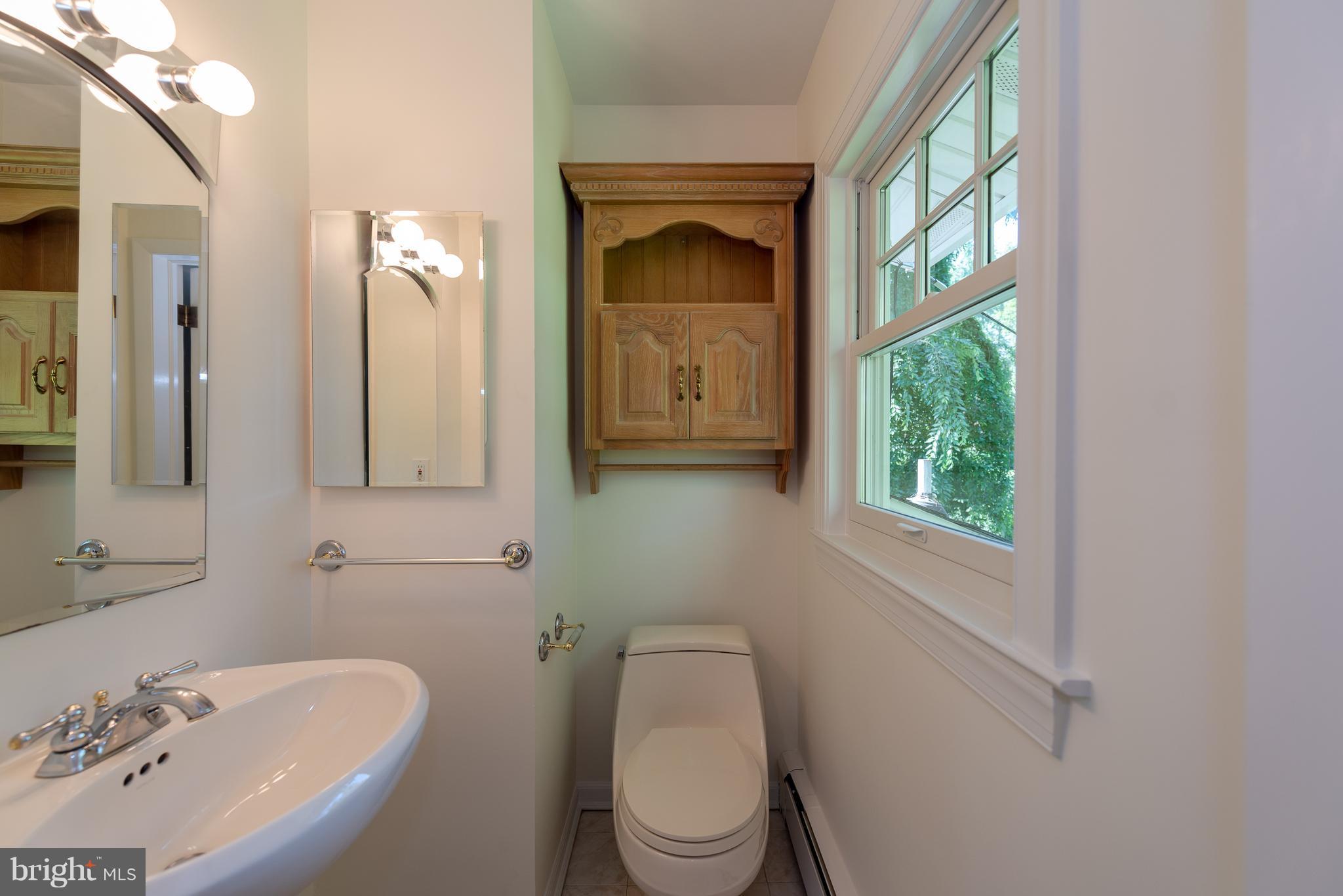 3710 Meadowvale Road Ellicott City, MD 21042 - Photo 17 of 27 Bath (Master)