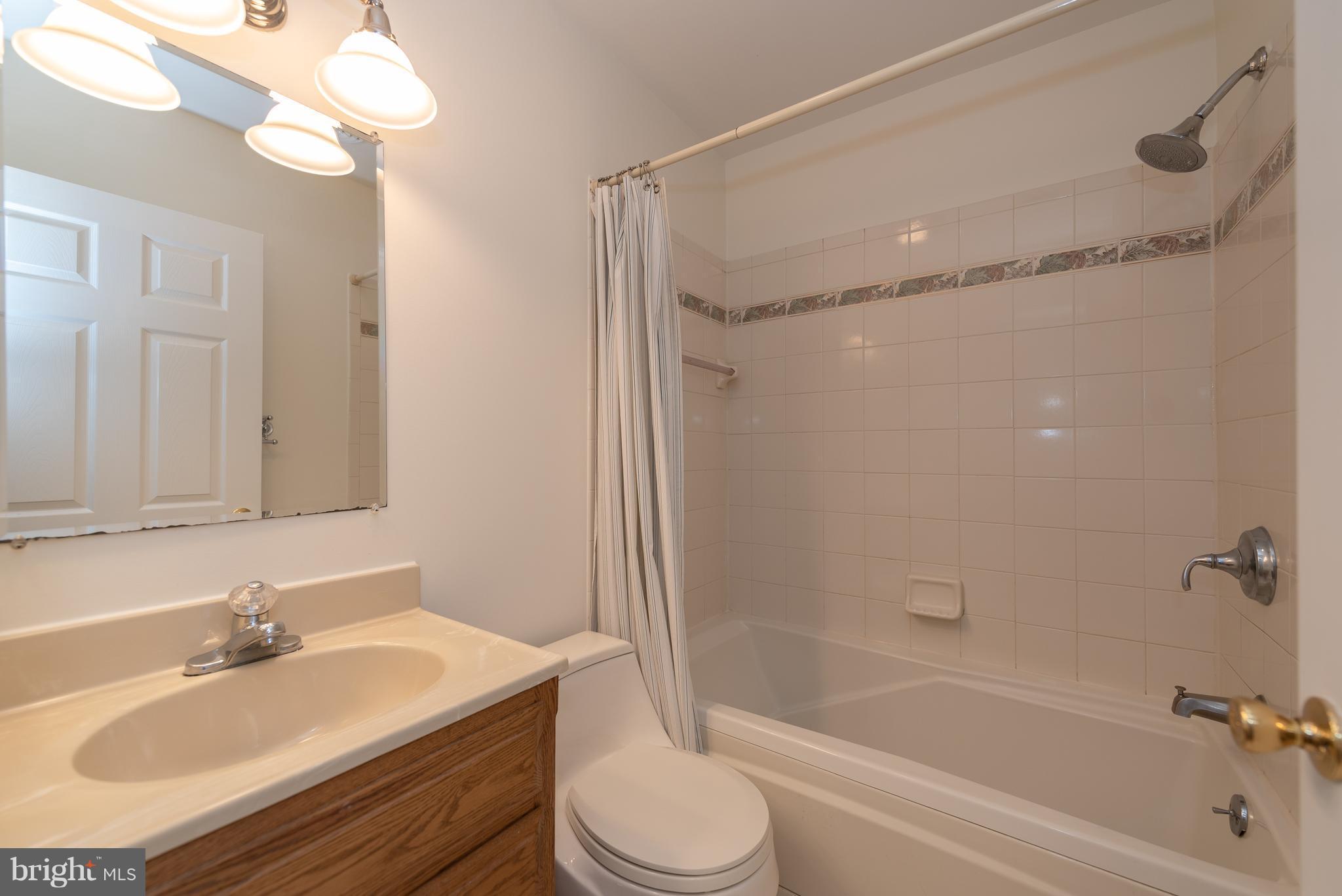 3710 Meadowvale Road Ellicott City, MD 21042 - Photo 22 of 27 Bath