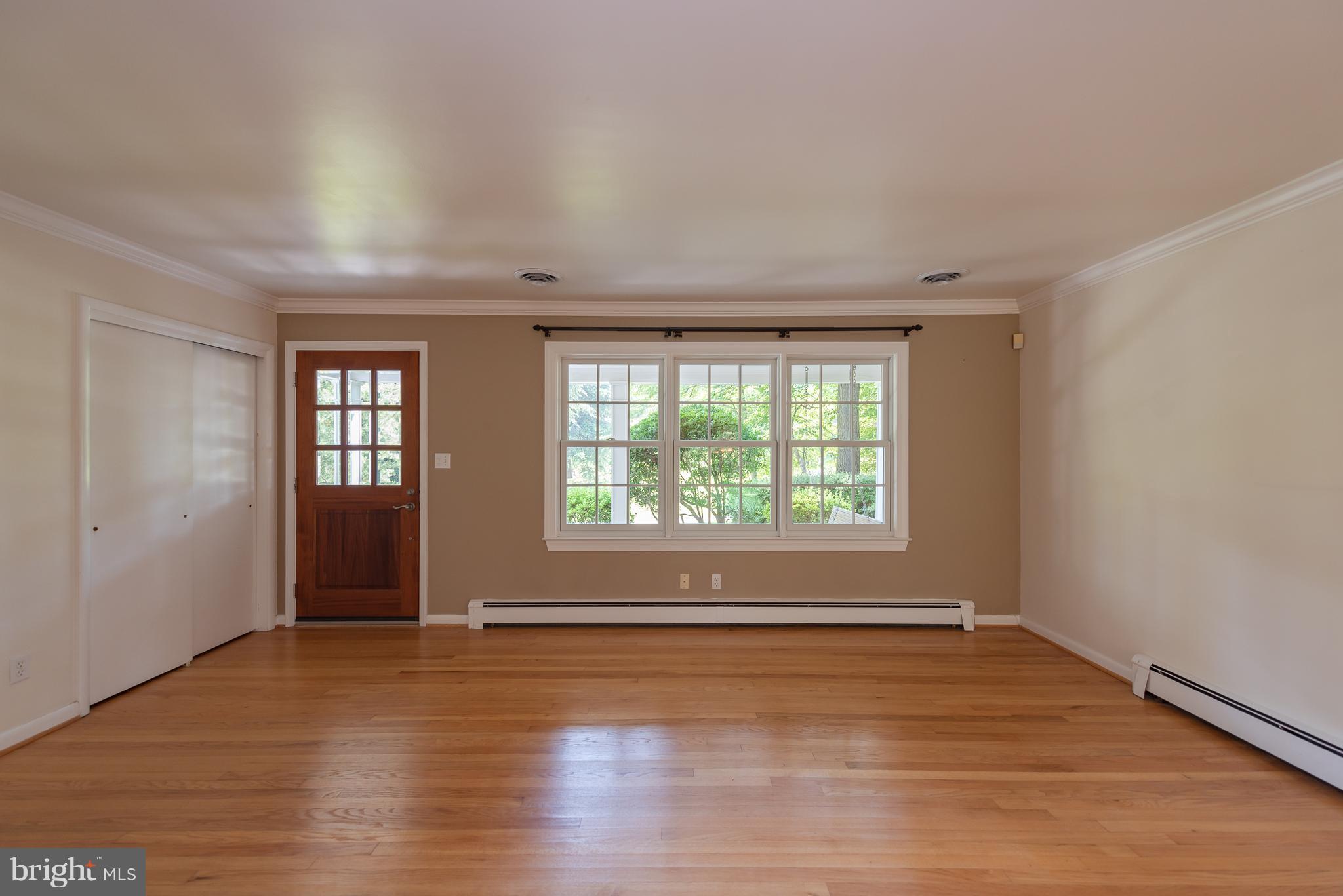3710 Meadowvale Road Ellicott City, MD 21042 - Photo 6 of 27 Living Room