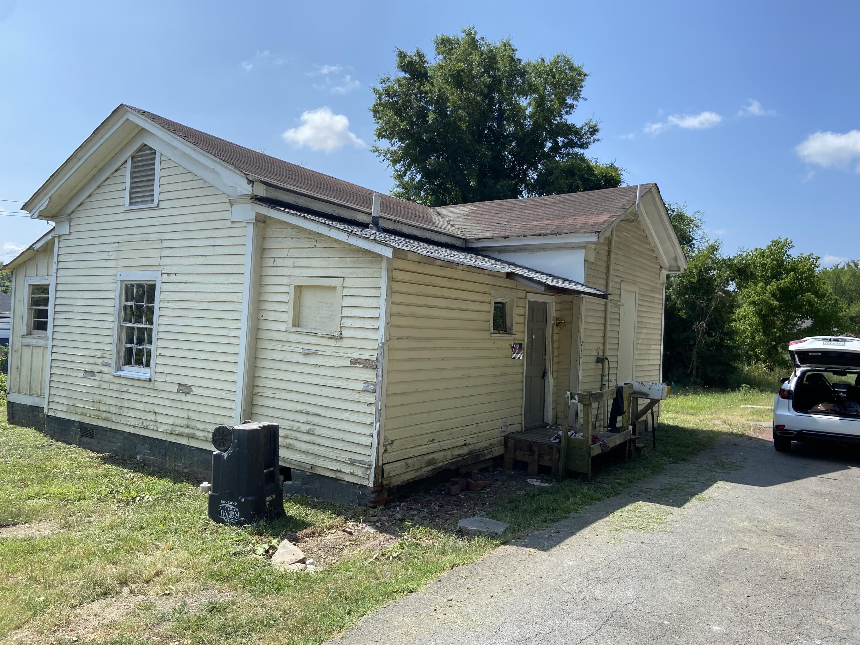 212 Cave Spring Street Southwest Rome, GA 30161 - Photo 1 of 1 212 Cave Spring St