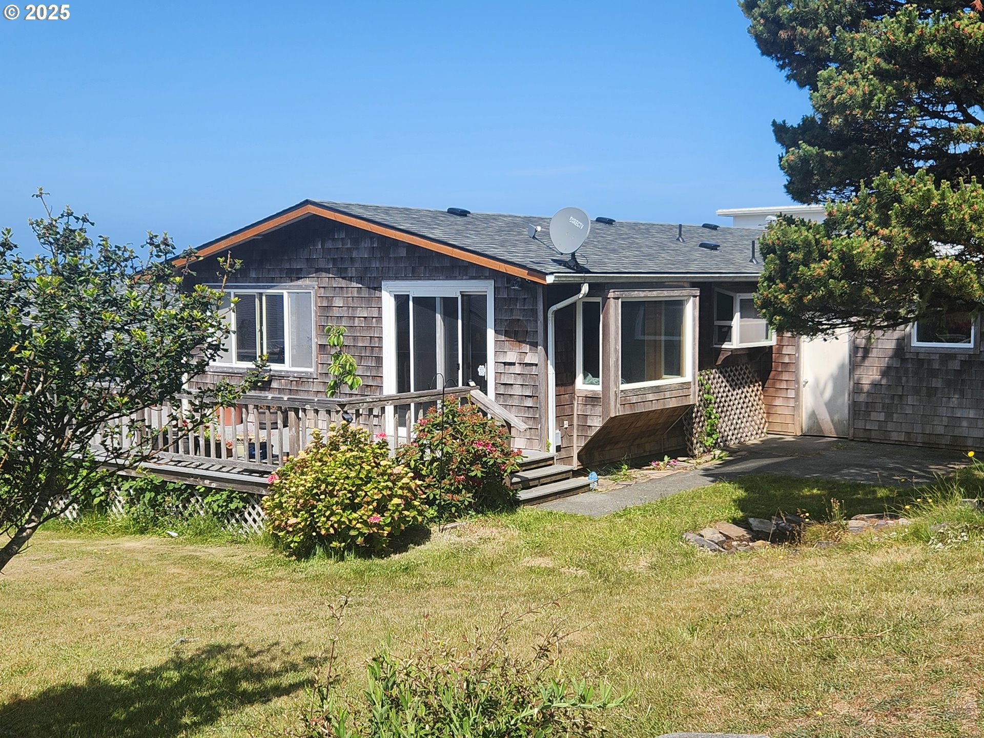 94036 Doyle Point Road Gold Beach, OR 97444 - Photo 1 of 42 Gallery Image 1