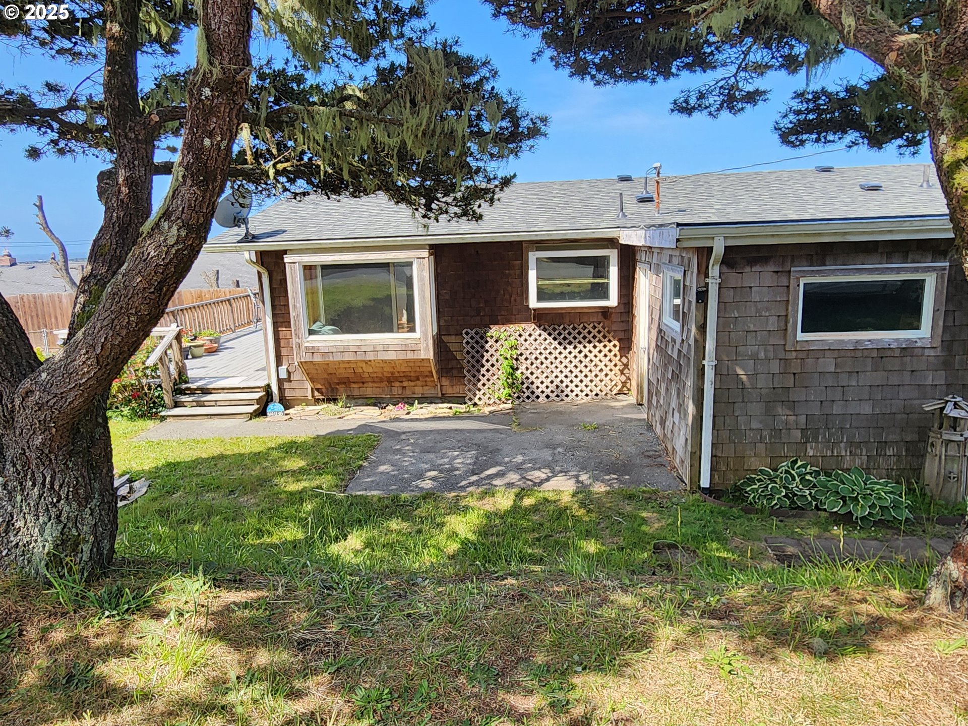 94036 Doyle Point Road Gold Beach, OR 97444 - Photo 35 of 42 Gallery Image 35