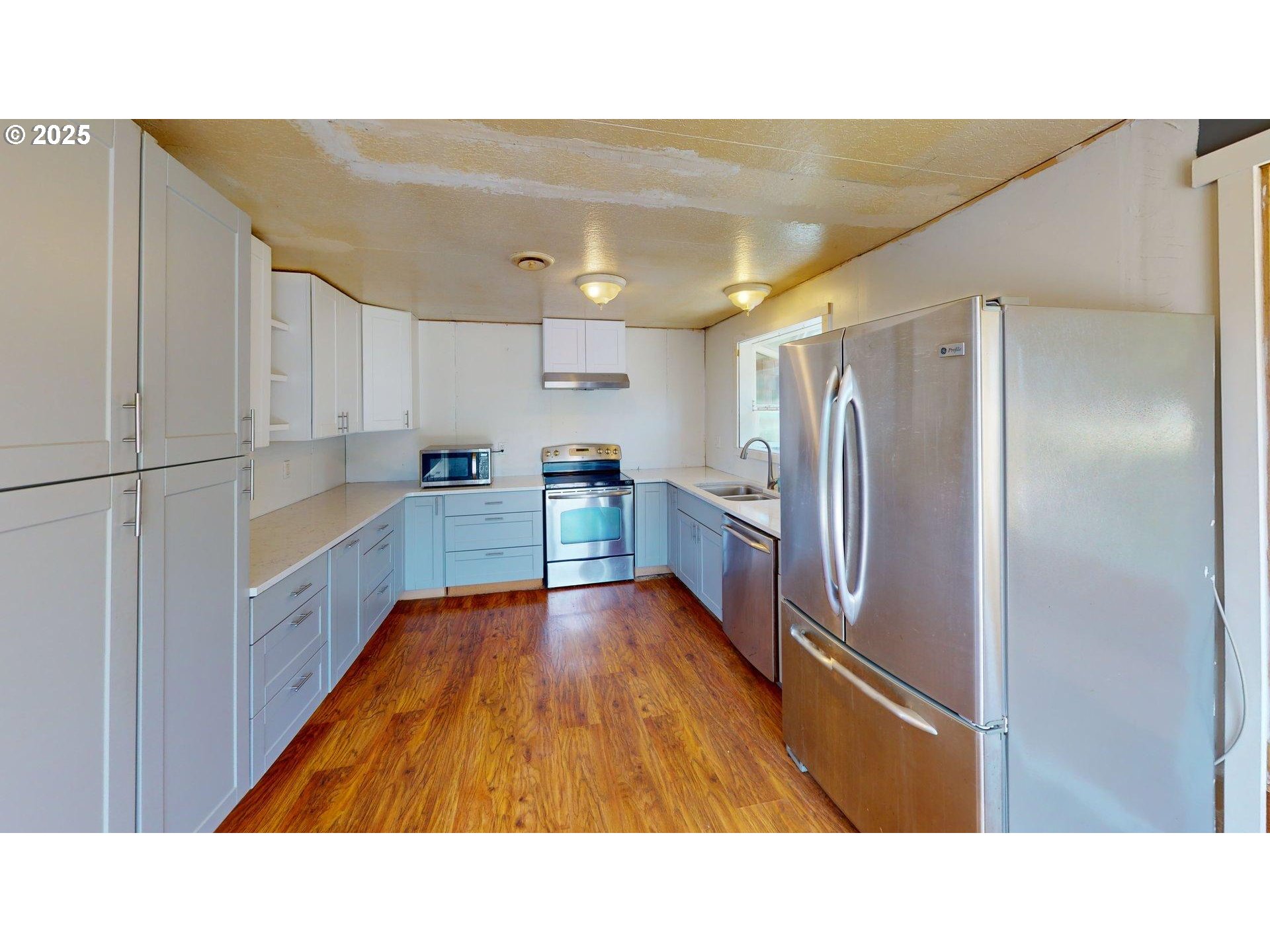 94036 Doyle Point Road Gold Beach, OR 97444 - Photo 6 of 42 Kitchen