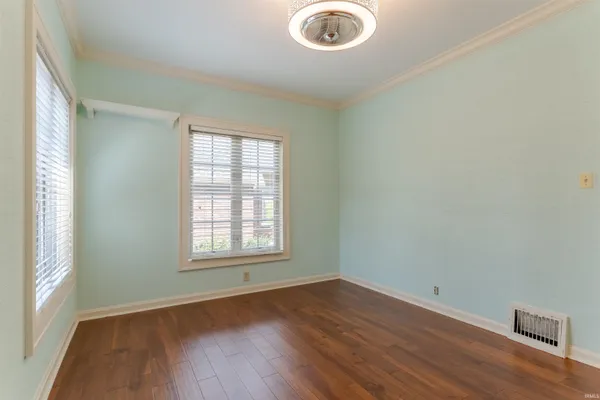 $389,900 | 2224 East Mulberry Street, Evansville, IN 47714