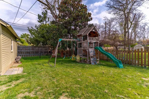 $389,900 | 2224 East Mulberry Street, Evansville, IN 47714