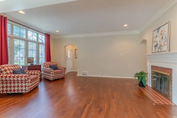 $389,900 | 2224 East Mulberry Street, Evansville, IN 47714