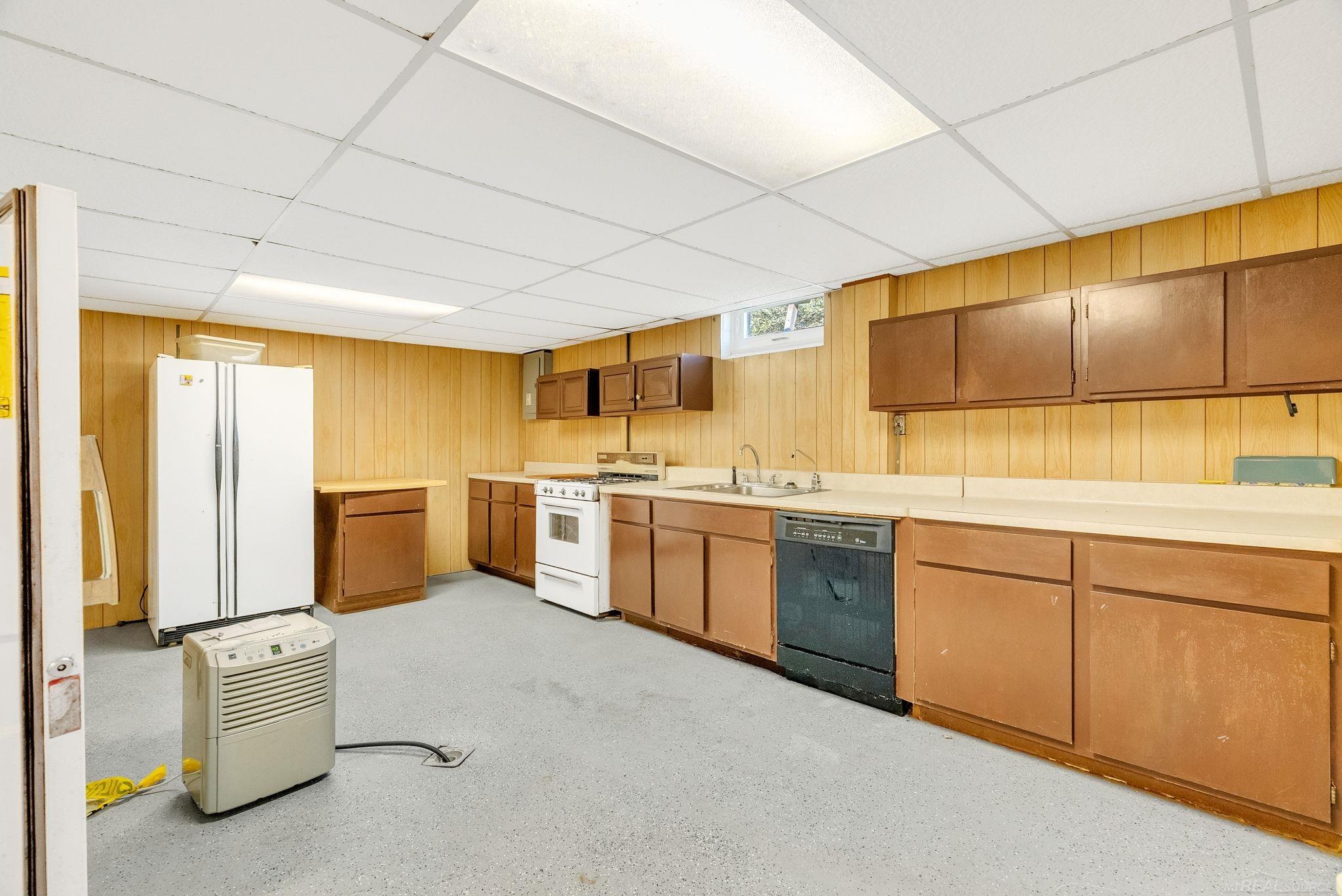 350 North Huron View Road Carsonville, MI 48419 - Photo 28 of 62 50174395-0dccb196-3679-4174-a14a-7c2b3dbb3cff.JPG