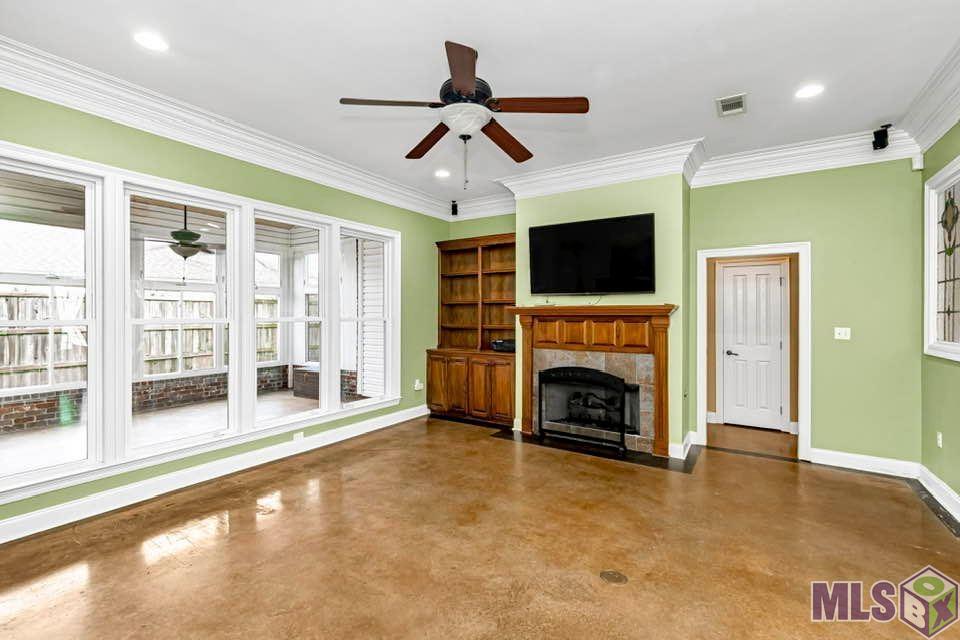 2210 South Willow Ridge Avenue Port Allen, LA 70767 - Photo 3 of 26