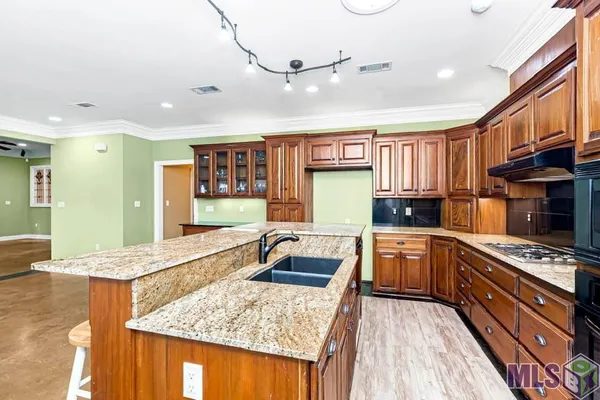 $290,000 | 2210 South Willow Ridge Avenue, Port Allen, LA 70767